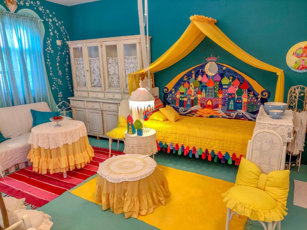 Hotel Fehér Tulipán Apartman Debrecen Esterno foto