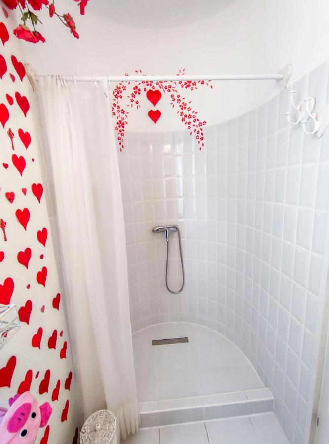 Hotel Fehér Tulipán Apartman Debrecen Esterno foto