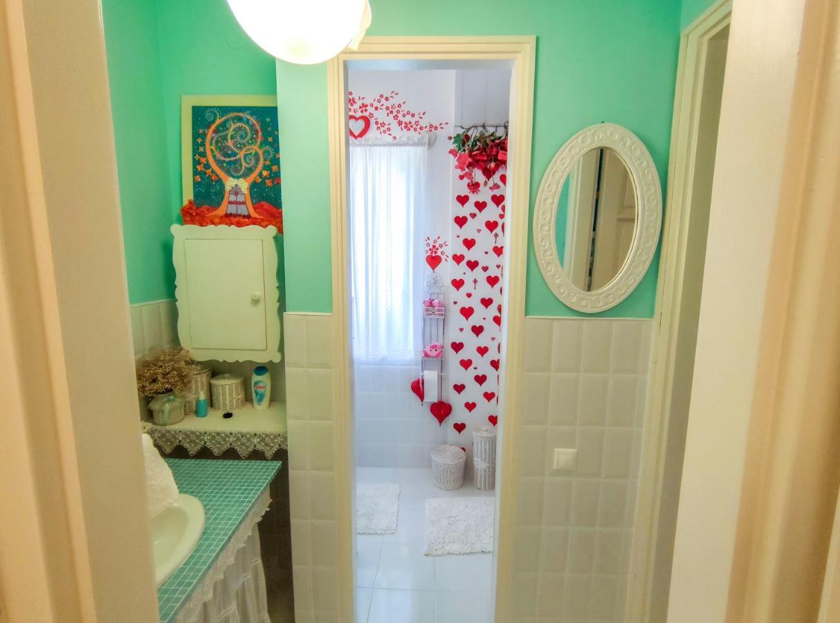 Hotel Fehér Tulipán Apartman Debrecen Esterno foto