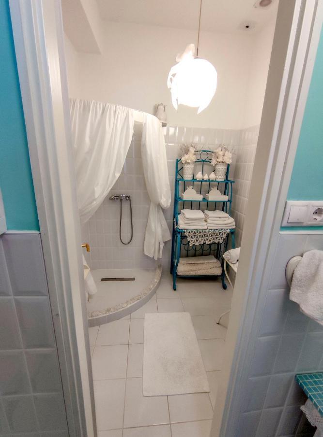 Hotel Fehér Tulipán Apartman Debrecen Esterno foto