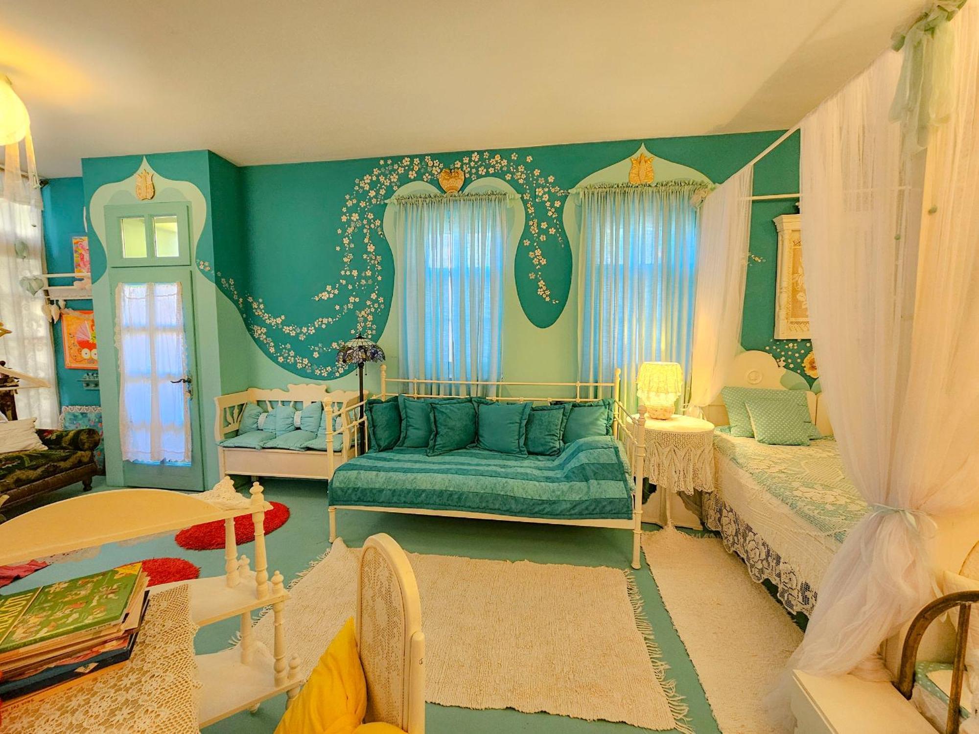 Hotel Fehér Tulipán Apartman Debrecen Esterno foto