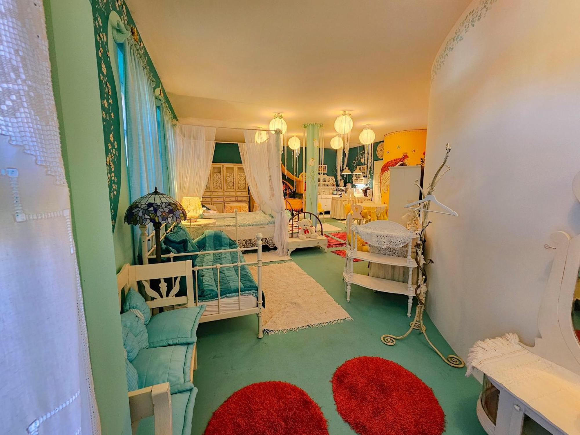 Hotel Fehér Tulipán Apartman Debrecen Esterno foto