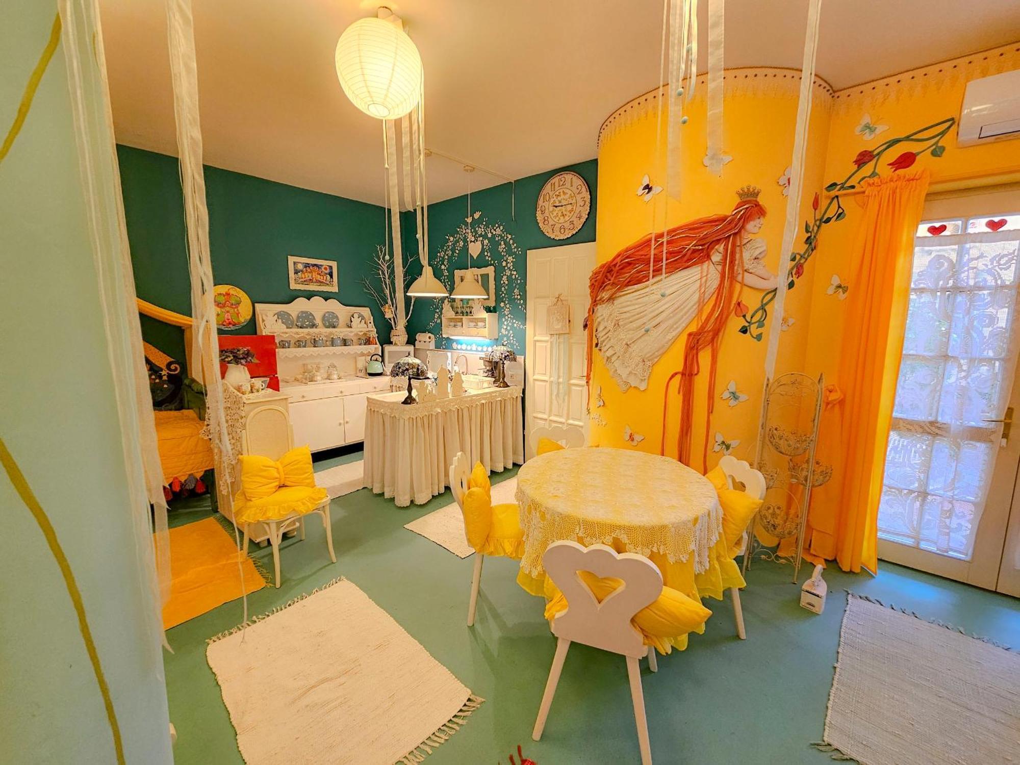 Hotel Fehér Tulipán Apartman Debrecen Esterno foto